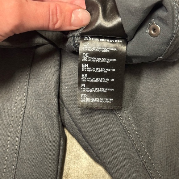 Kuhl Trekr Kapri womens 10 gray travel utility hiking capris gorpcore outdoors - Picture 8 of 9